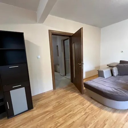 Apartment Victoria - *