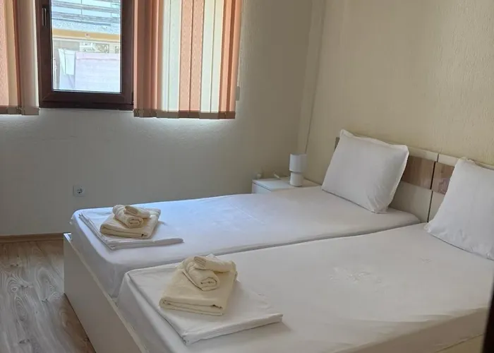 Victoria - * סנדנסקי