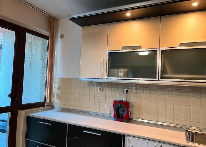 Victoria - * סנדנסקי